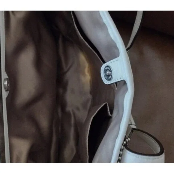 VINTAGE Coach C Print Brown Canvas White Leather Kiss Lock 3 Pocket Shou… - Picture 6 of 8